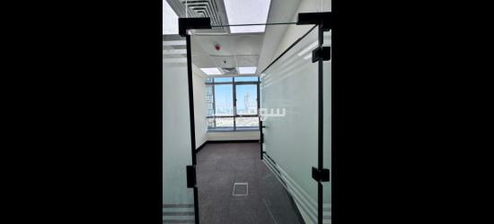 مكاتب إدارية و تجارية للإيجار بمارينا لوسيل - 4