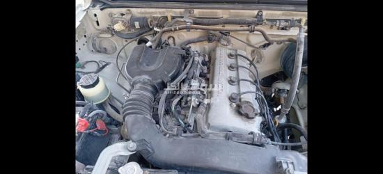 للبيع سياره نيسان بيكب - 5