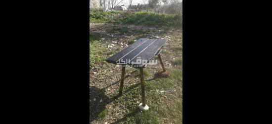 قطعة فريدة من نوعها مصنوعة بيد حرفية ماهرة تمثل طاولة توضع في غرفة الجلوس وتوضع فوقها فازة او قطعة - 3